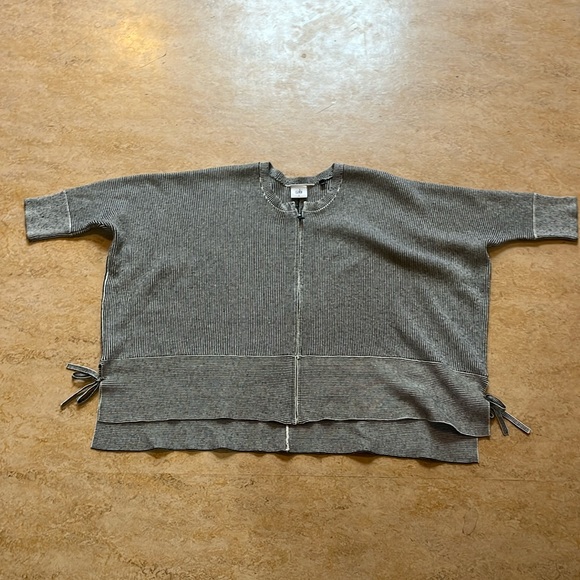 CAbi Shortsleeve Zip Up Cardigan Sweater Small - Picture 3 of 5